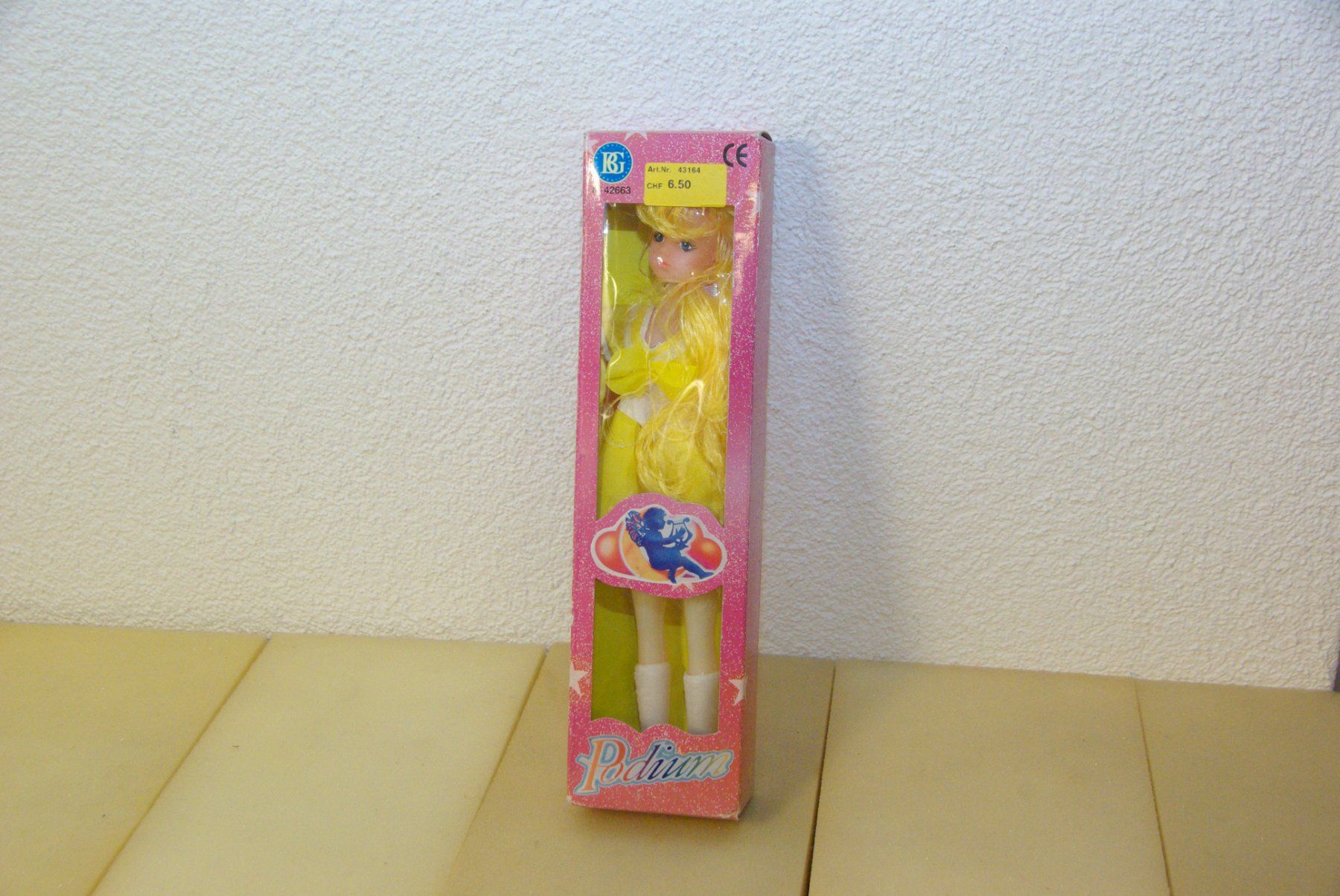 Puppen: Podium Puppe "Blondine" - No.42663 - in OVP – Neu und originalverpackt aus Herisau von Cevianer1844