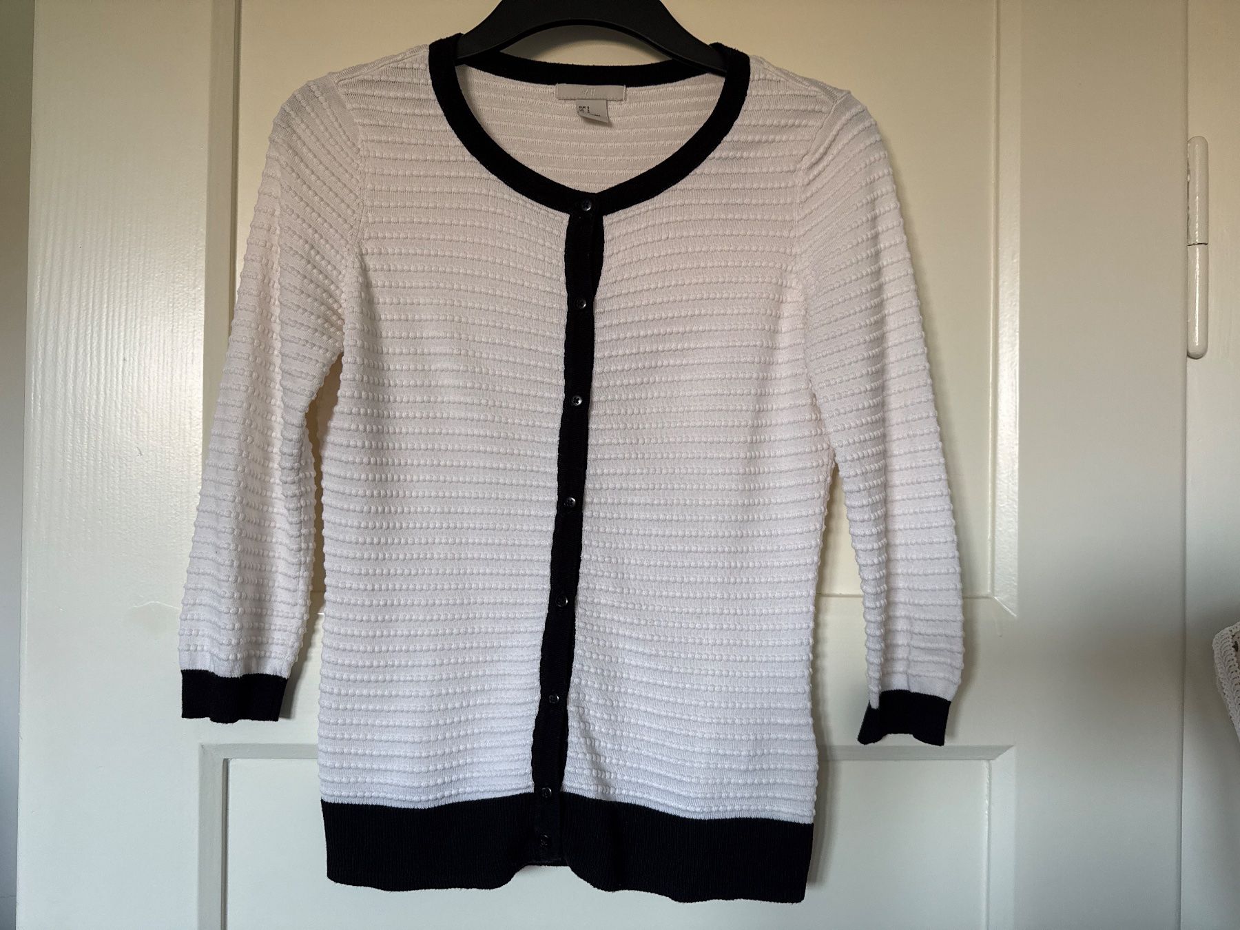 Giacche: Strickjacke 3/4 Ärmel Grösse S – Nuovo (secondo la descrizione) da Basel venduto da jetzt-wird-gemistet 2
