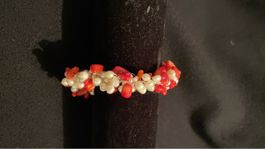 Elegantes Armband mit Koralle und Suesswasserperlen, neu!