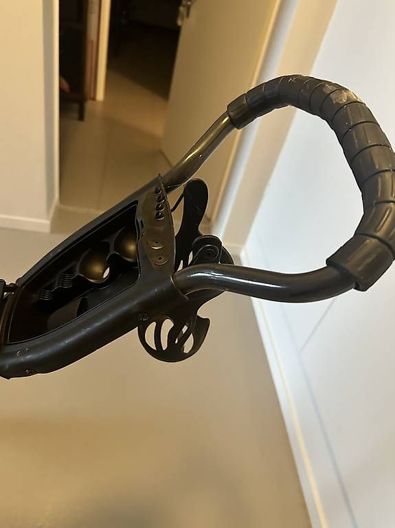 Trolley: Chariot de golf Bag Boy SC-600 – Usato da Belmont-Lausanne venduto da zirak 2