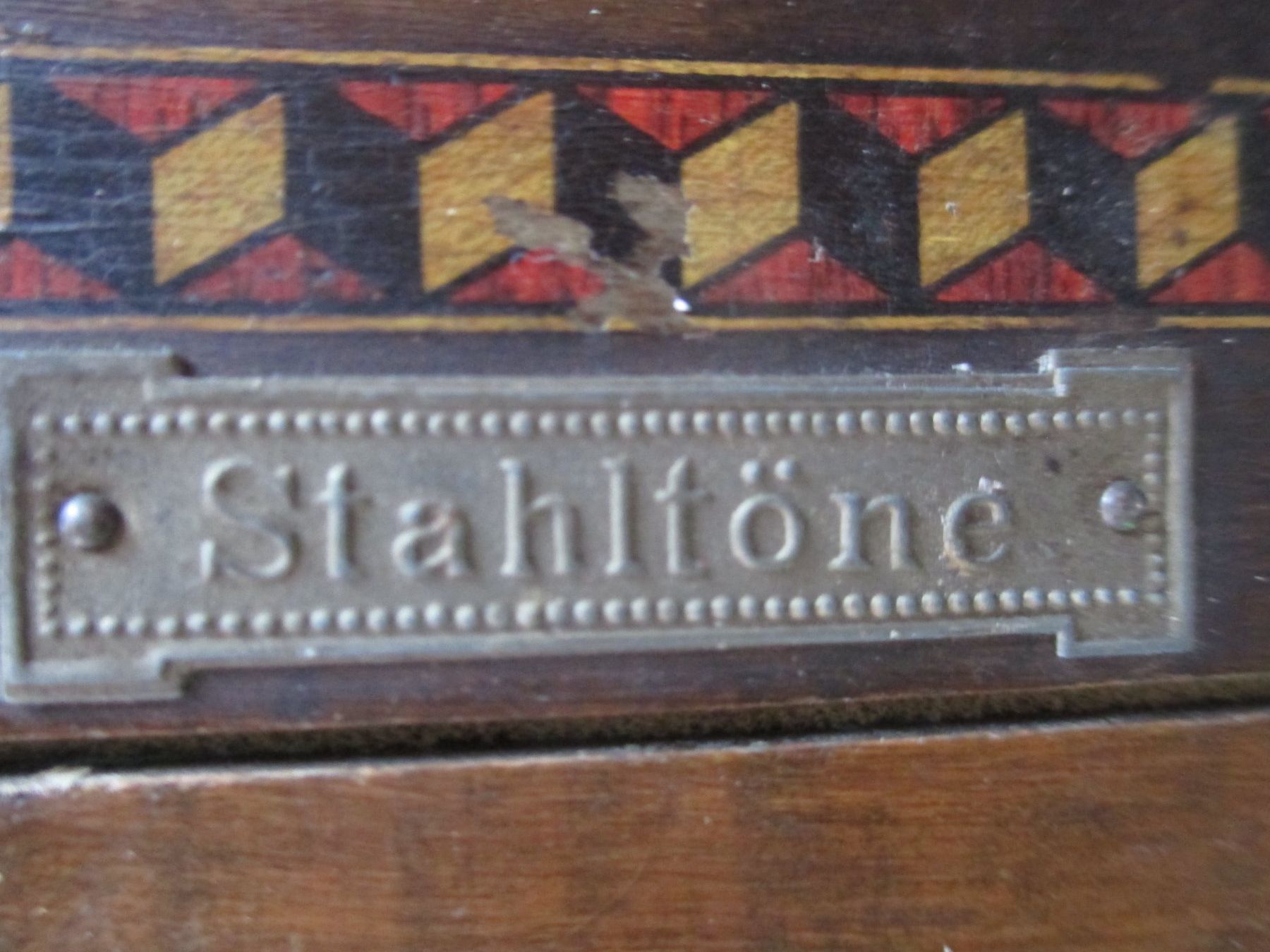 Strumenti musicali: Örgeli antik – Usato da Weier im Emmental venduto da waefler03 8
