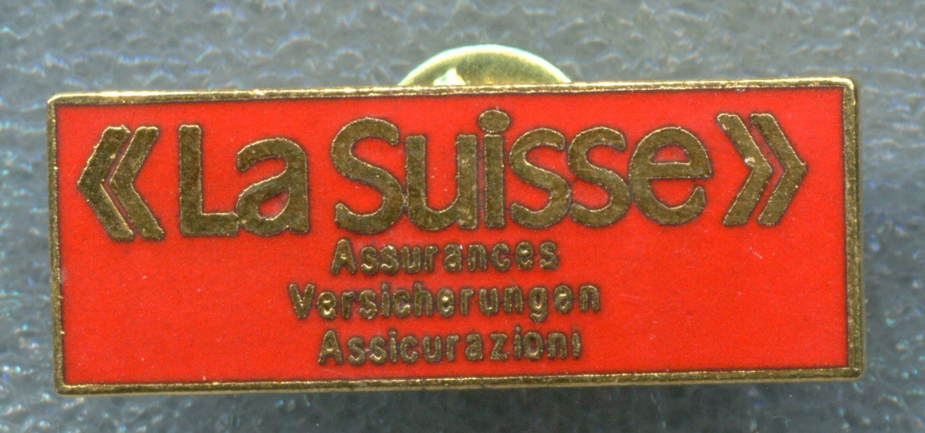 Plaketten & Abzeichen: La Suisse  Versicherung – Gebraucht aus Winterthur von Sammleroase