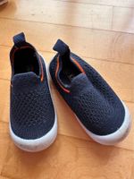 Turnschuhe Grösse 23