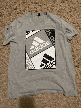 adidas T-Shirt Gr. L Sommerliche Freizeitkleidung