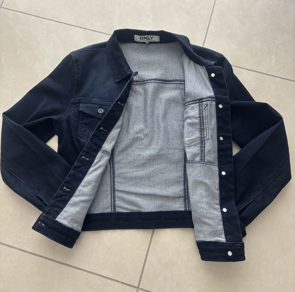 Giacche: Denim Damen Jeansjacke ONLY Gr. 38 – Usato da Rothenburg venduto da Aioli 2