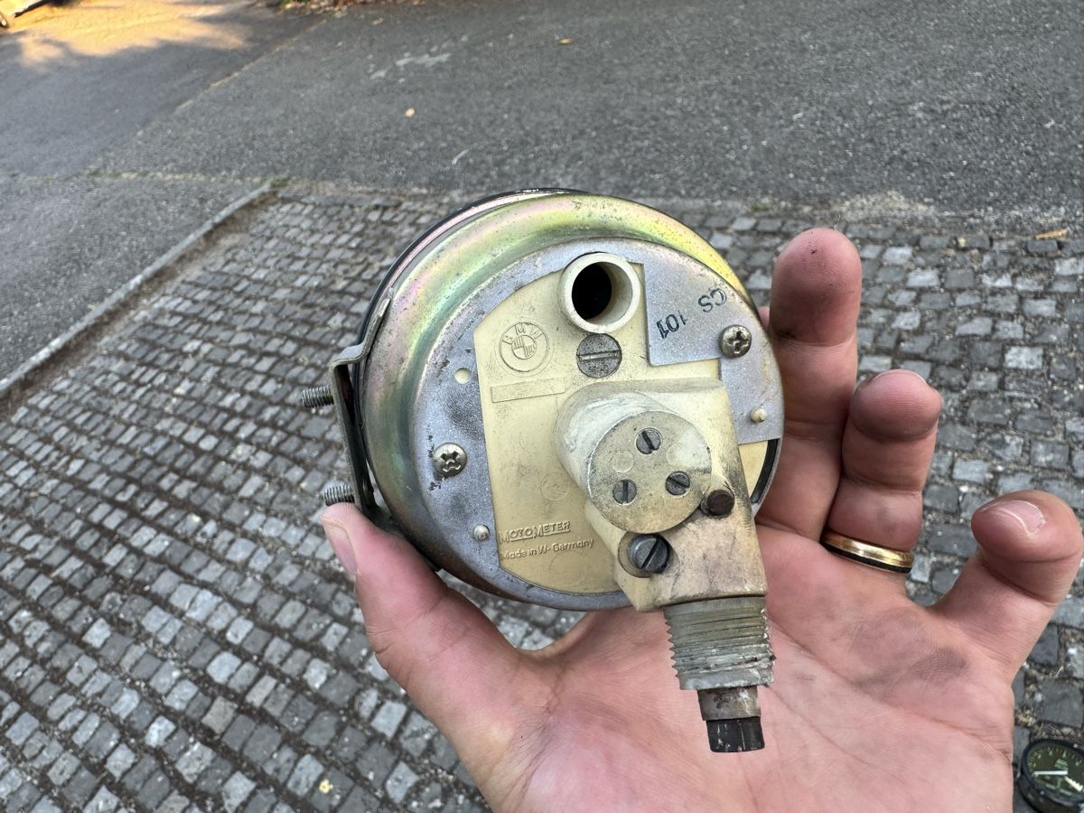 BMW Alle Motorradersatzteile: BMW R65 LS Tacho & Armaturen  – Gebraucht aus Avenches von Staticity 2