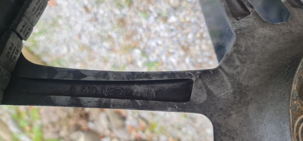 Porsche Cayenne 22 Zoll Felge schwarz 10 x 22 ET 50 (Gebraucht) in