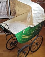 Nostalgischer Puppenwagen - Vintage Charme für Sammler