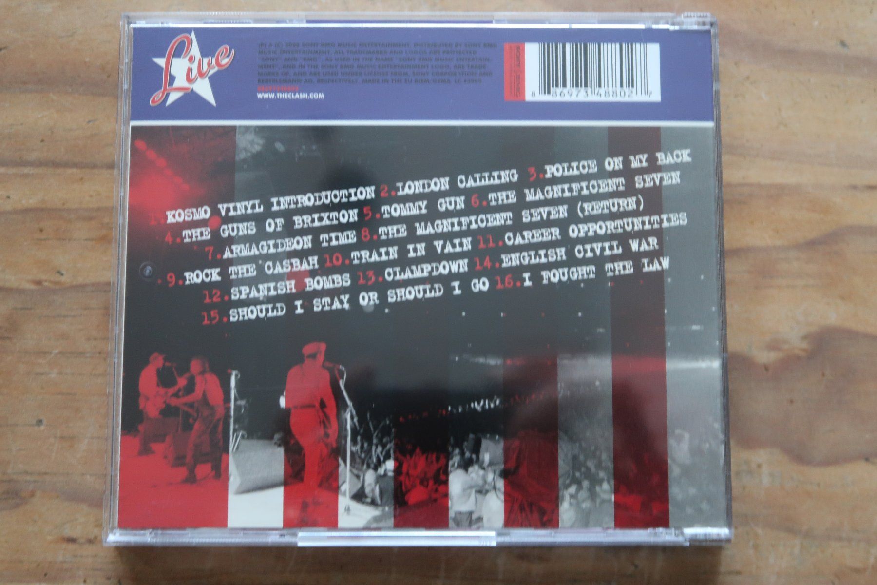 CD: THE CLASH - LIVE AT SHEA STADIUM - CD – Usato da Basel venduto da Patiscat 1
