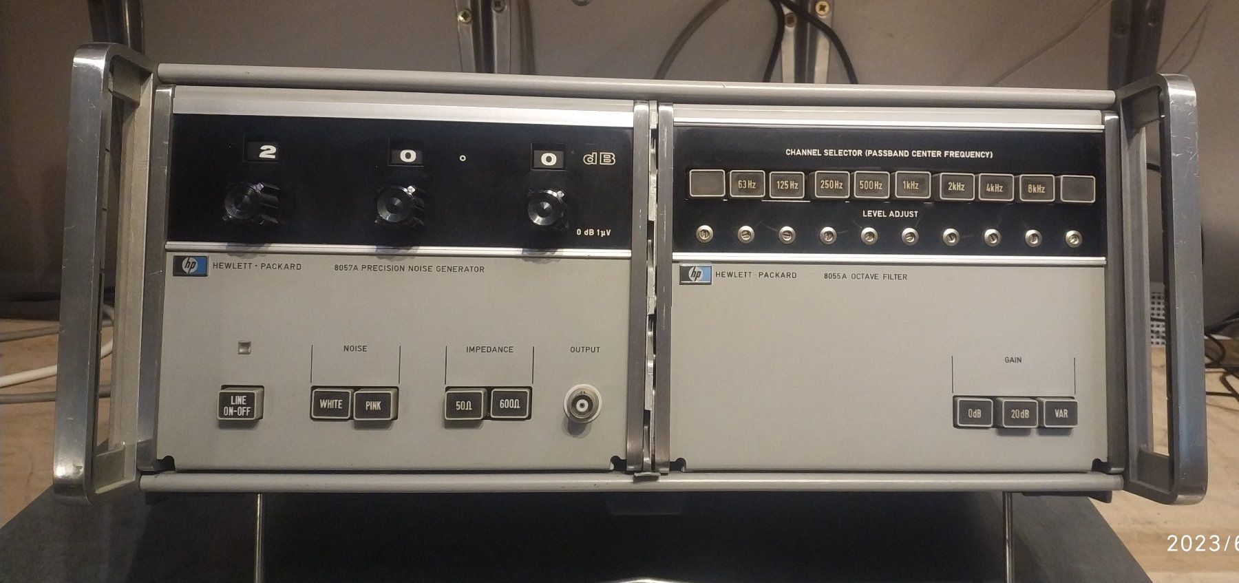 Hewlett Packard Messen: HP 8057A NOISE GENERATOR / HP 8055A OCTAVE FILTER – Gebraucht aus Schaffhausen von