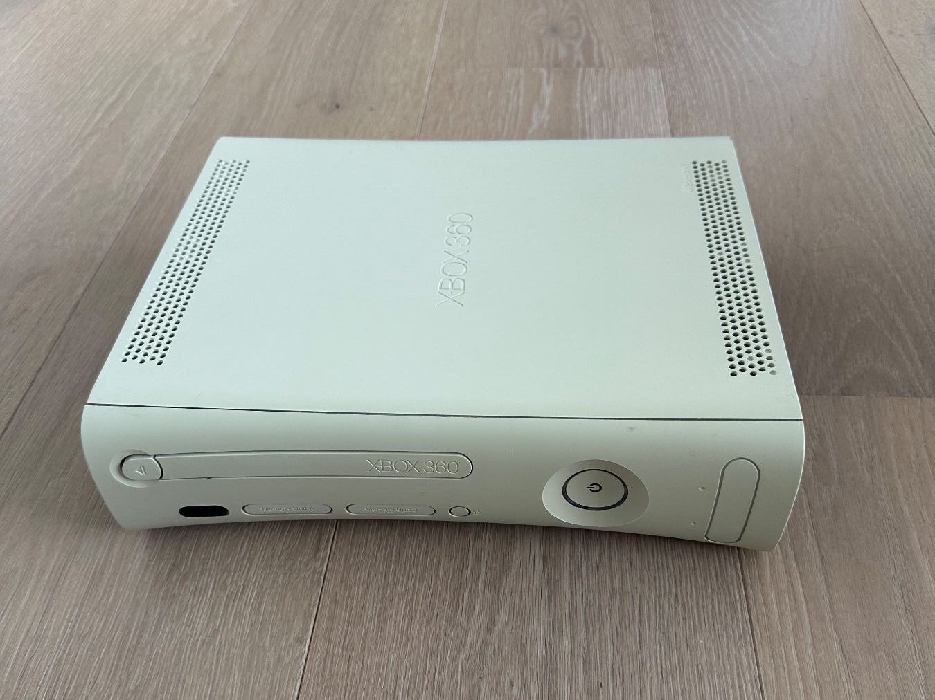 Microsoft Console: Xbox 360 + 19 Spiele + 2 Mikrofone – Usato da Muri AG venduto da gae_kz9y 1