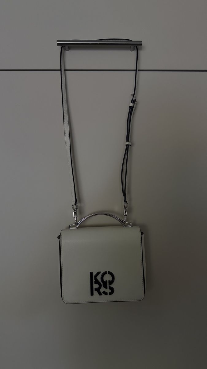 Michael Kors Taschen für Damen: Michael Kors Tasche – Gebraucht aus Wallisellen von SKO96