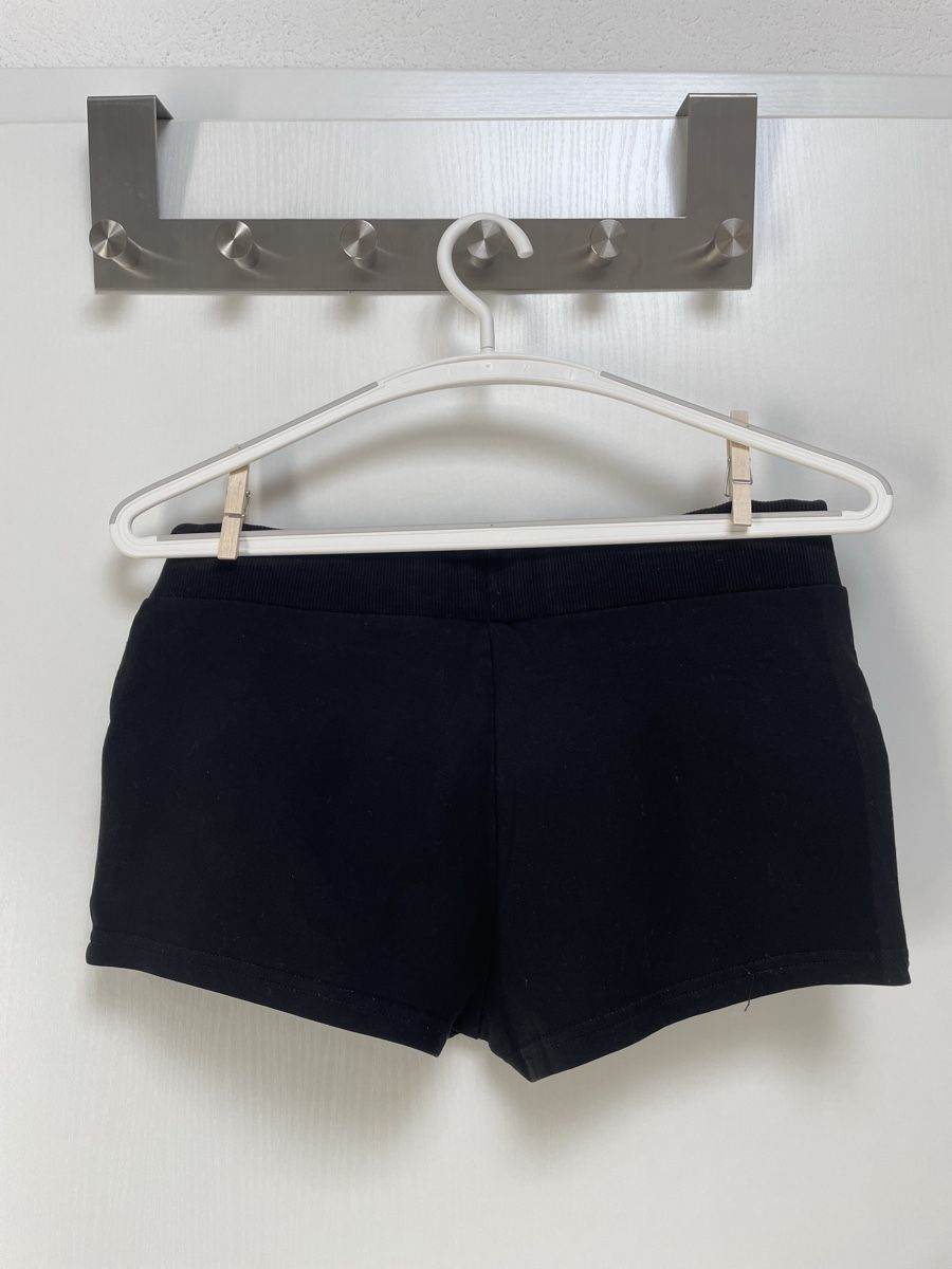 Pantaloni: Short noir en coton – Usato da Corgémont venduto da Leane.Z 1