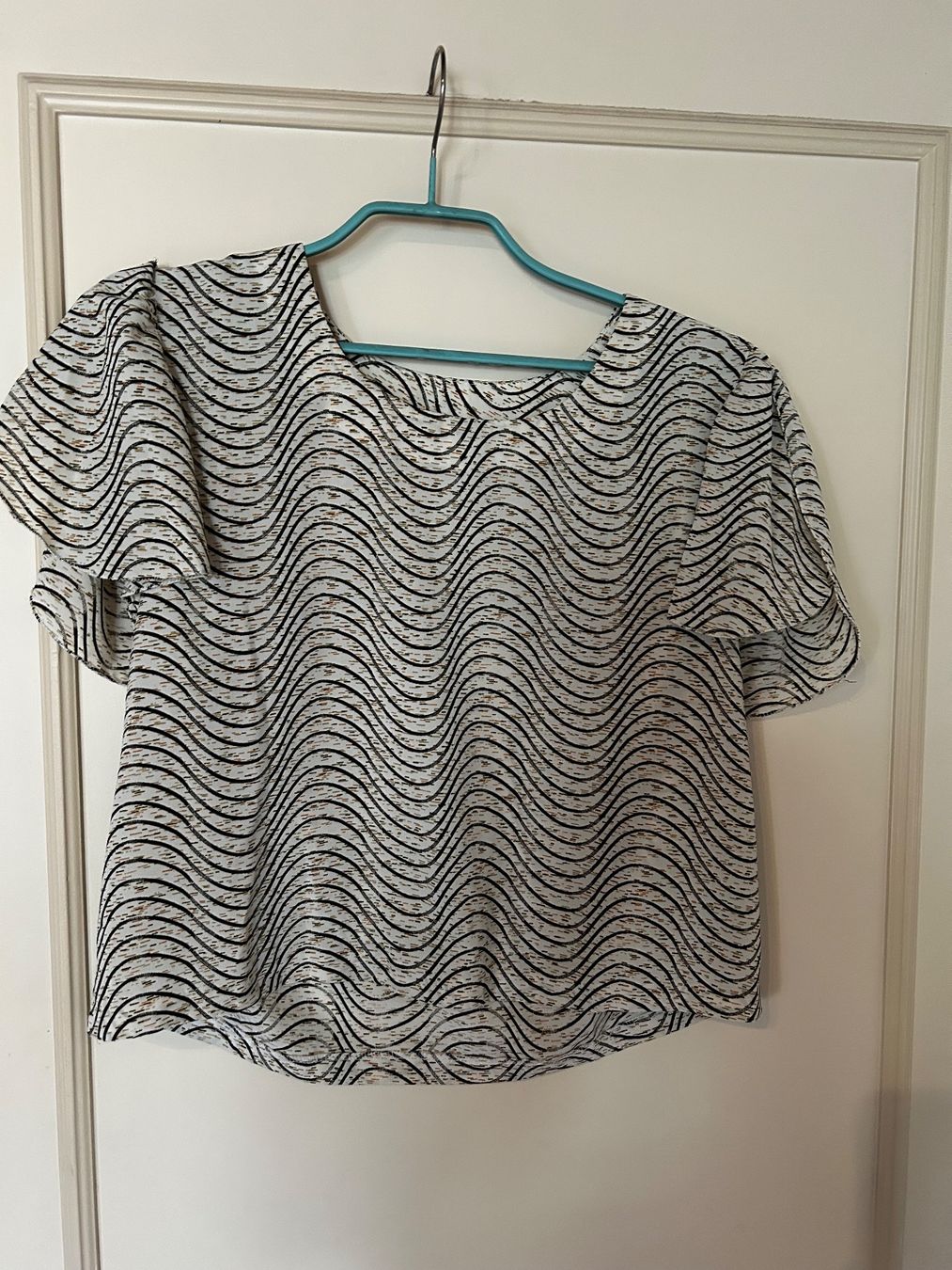 Tops: Blouse courte soie fait main – D'occasion à Bernex par joe_6dn9