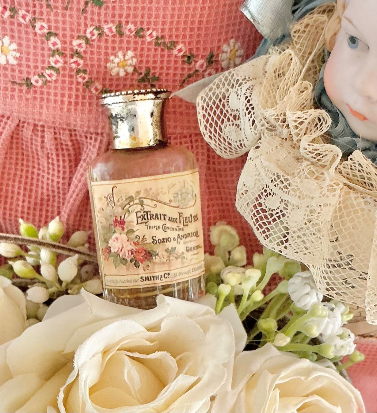 Flacons: URALTES PARFUM FLÄSCHCHEN – D'occasion à Zell LU par Silvermemory