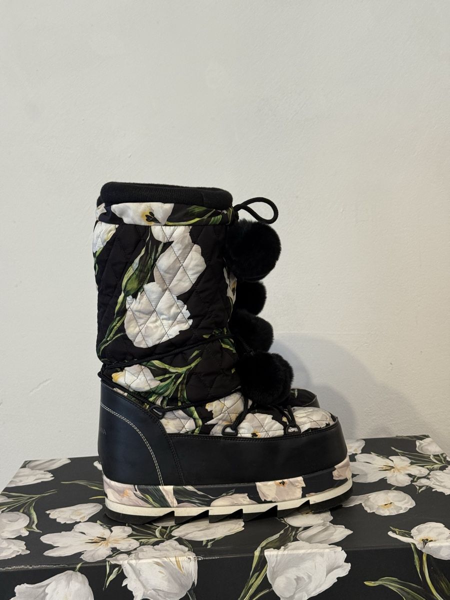 Dolce & Gabbana Chaussures femmes: D&G Schneestiefel – D'occasion à Dübendorf par malina7797