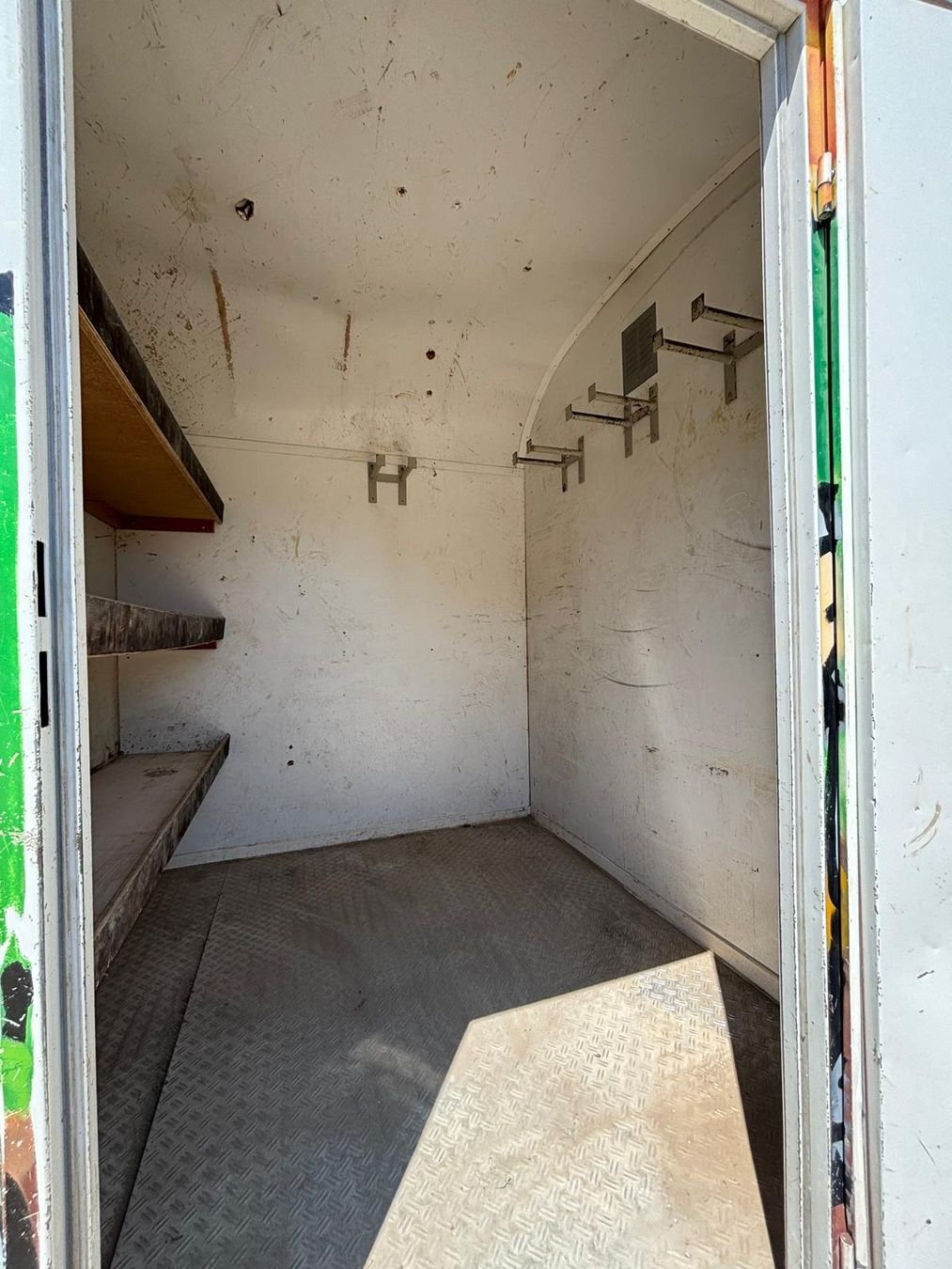 Rubag Rimorchi: Baustellenwagen Rubag mit Graffiti bemalt – Usato da Bottmingen venduto da yve_m5kt 6