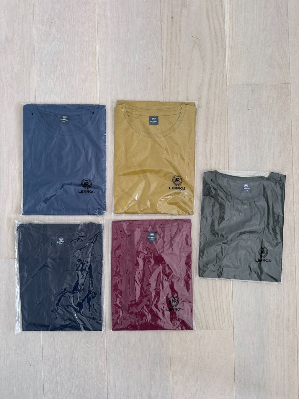 T-shirt: Herren-T-Shirts – Nuovo e nell'imballaggio originale da Balzers venduto da NinaSprenger
