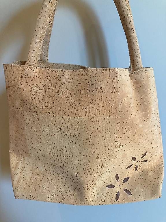 Taschen für Damen: Wunderschöne Kork-Tasche – Gebraucht aus Winterthur von Rawille