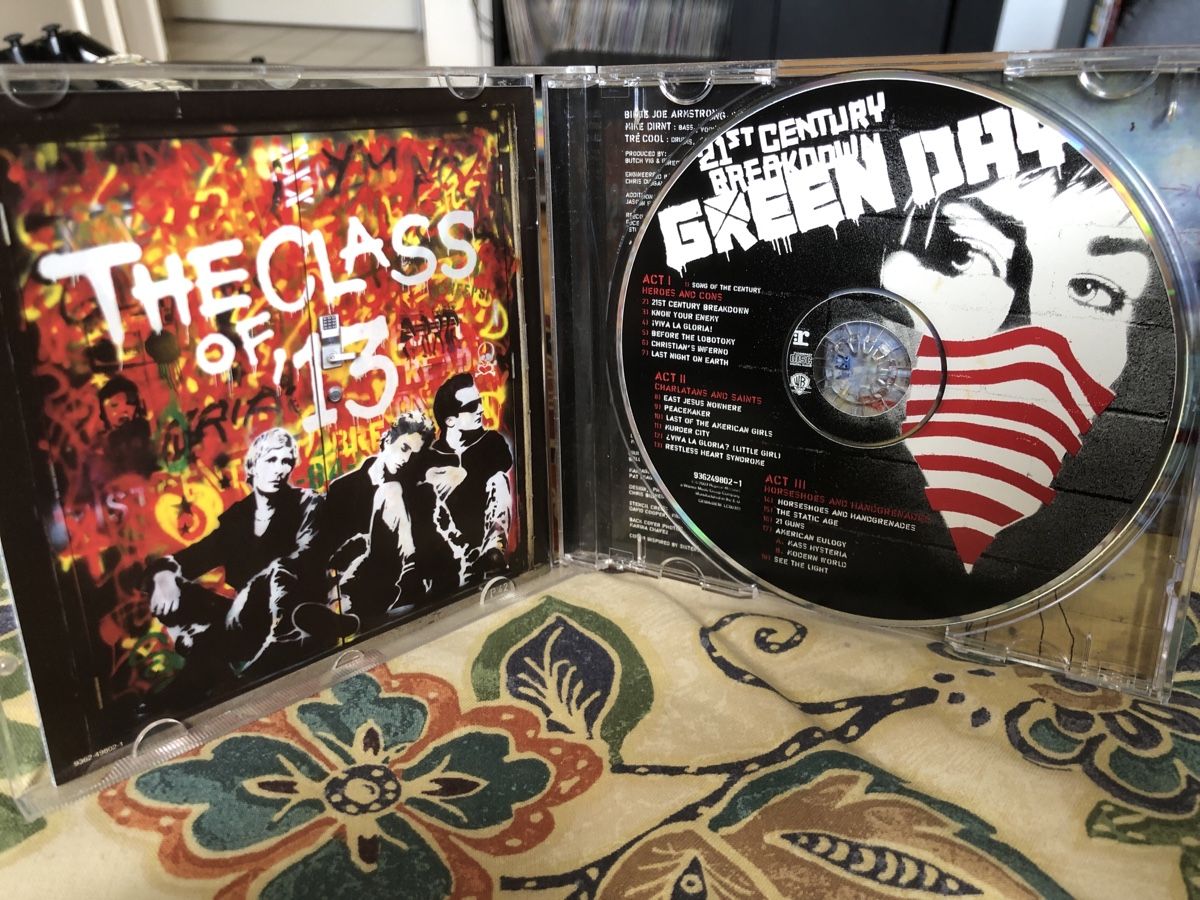 CDs: Green Day « 21st century breakdown » cd – Gebraucht aus Lausanne von  2