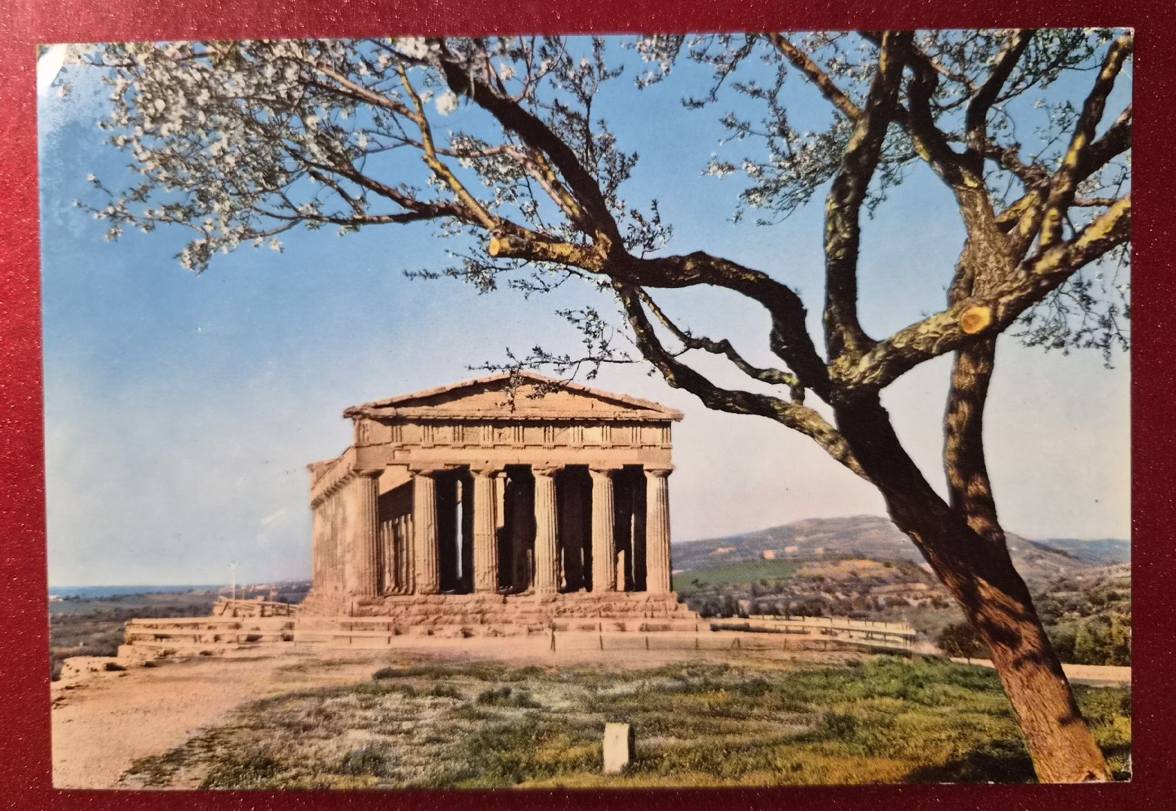 Cartes postales: Agrigento Tempel der Eintracht 1964 – D'occasion à Melchnau par Fishel