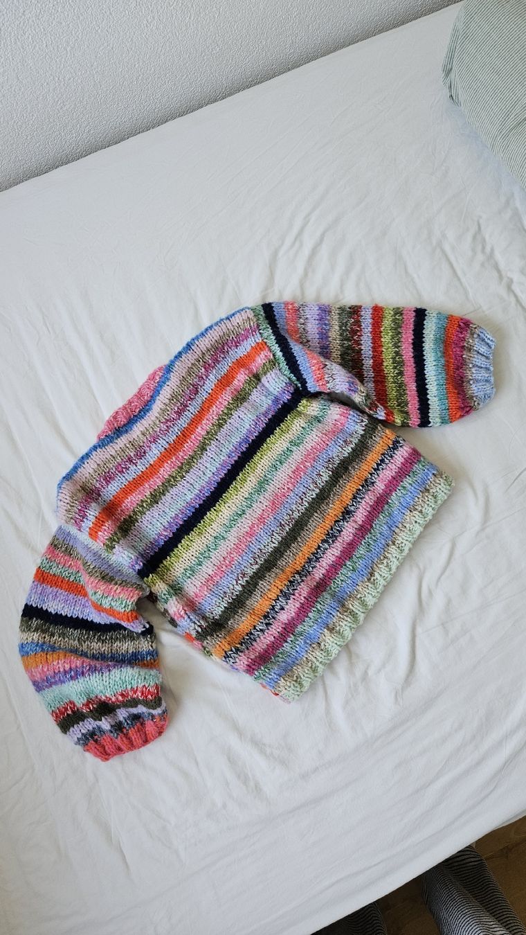 Maglioni & Felpe: Selbstgestrickter Mohair-Pullover – Nuovo e nell'imballaggio originale da Zürich venduto da AlineW 1