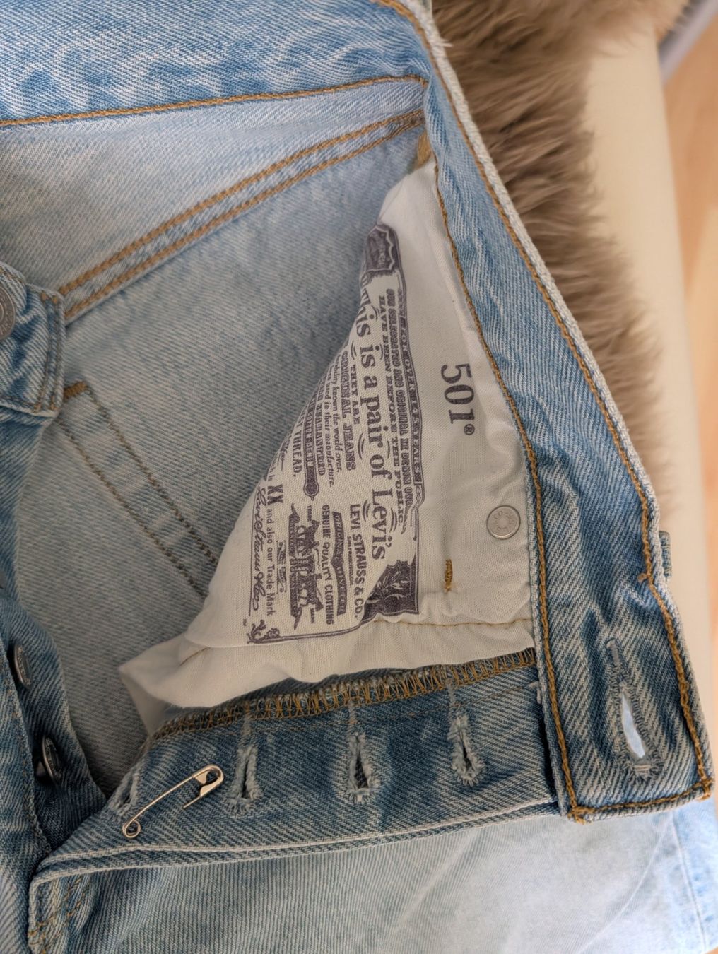 Levi's Jeans: Levis 501 W24 L28 – Usato da Appenzell venduto da Pontigui2007 3