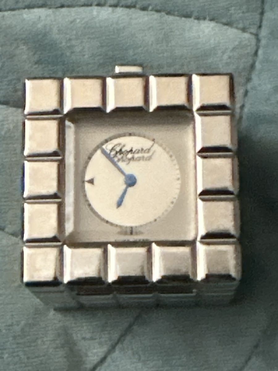 Chopard Wecker: Chopard Cube Uhr Wecker Metall – Gebraucht aus Baar von Edisvik 1