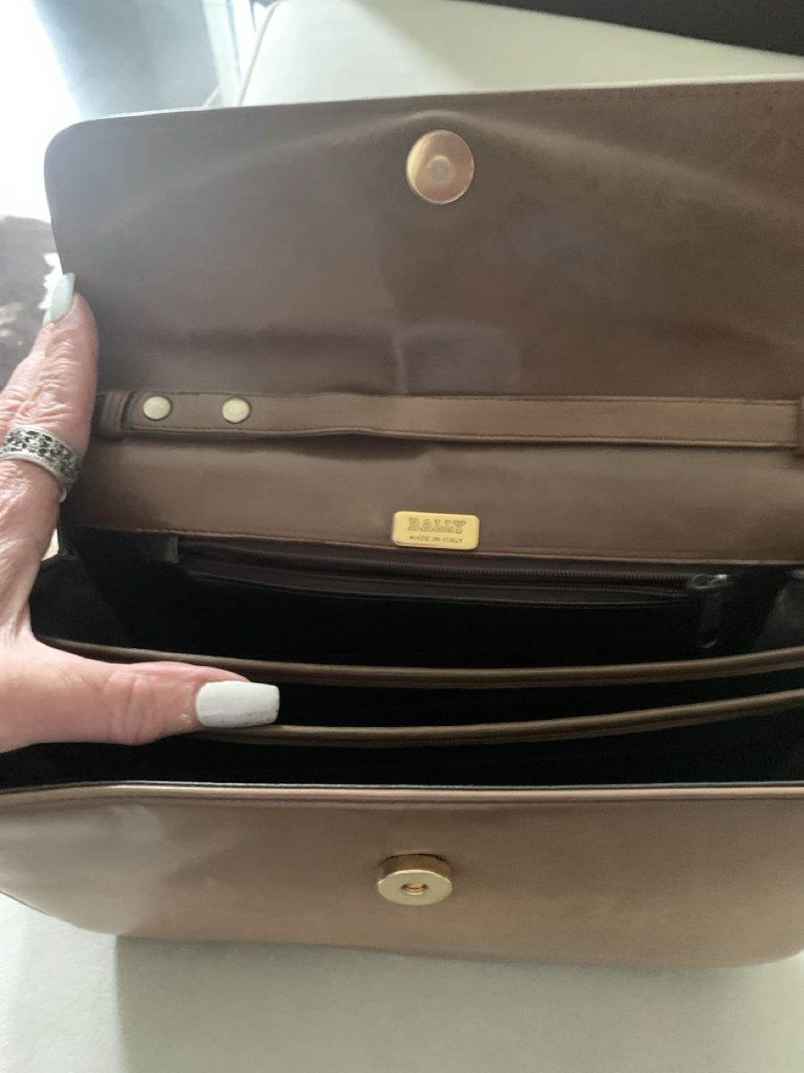 Bally Borse da donna: Bally Umhängetasche – Usato da Bergdietikon venduto da zor_856j 6