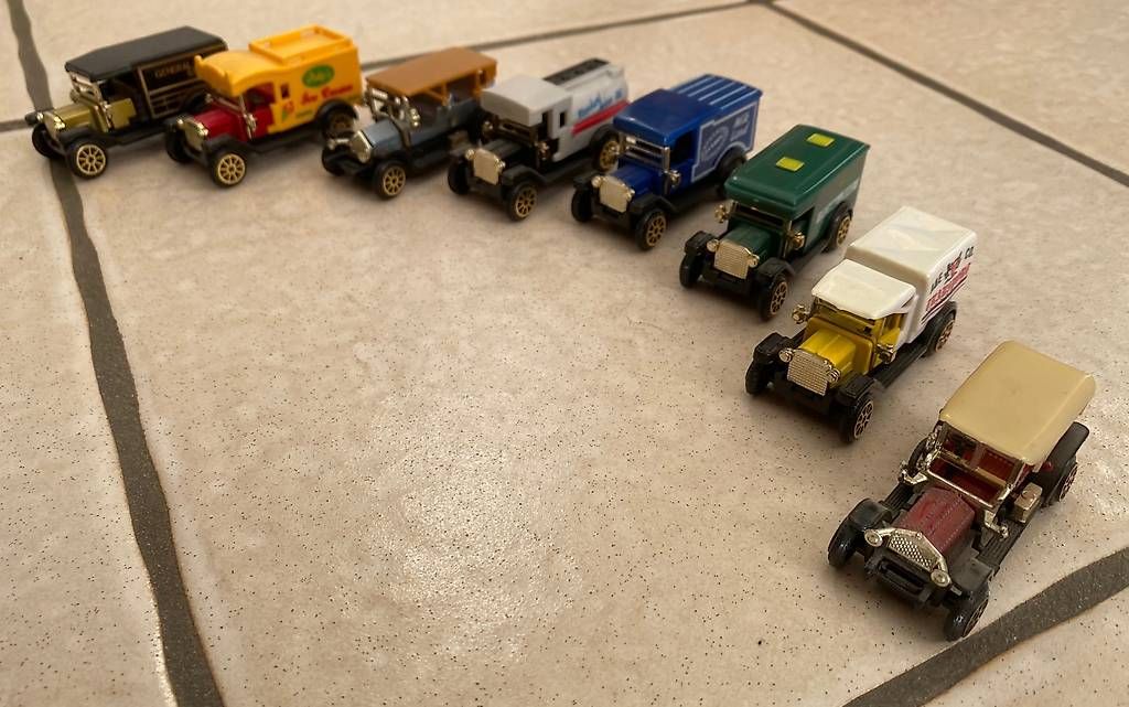 Modellini d'auto: Modellautoserie 80er Jahre – Usato da Günsberg venduto da Peso1 1