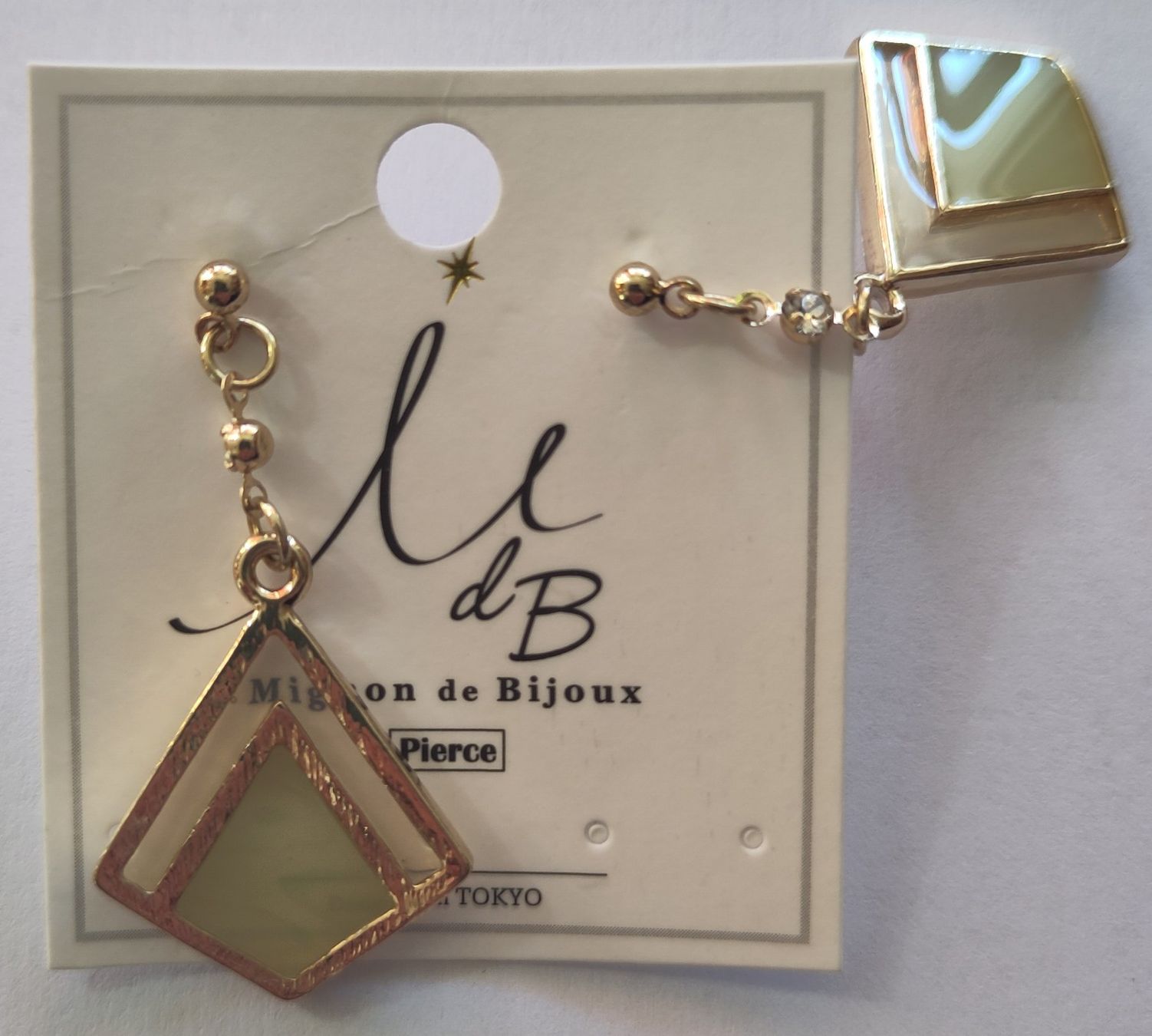 Orecchini pendenti & Orecchini a lobo: Boucles d'oreille "Mignon de bijoux" – Nuovo (secondo la descrizione) da Lausanne venduto da the_p2w5