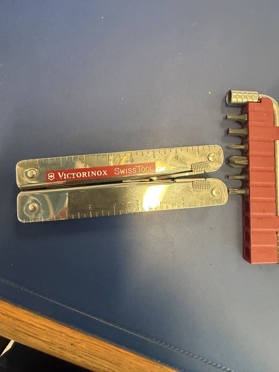 Victorinox Coltelli tascabile: Multitool Victorinox SwissTool mit Bitset Lederetui gebrauch – Usato da Strengelbach venduto da RaenAntikDesign 2