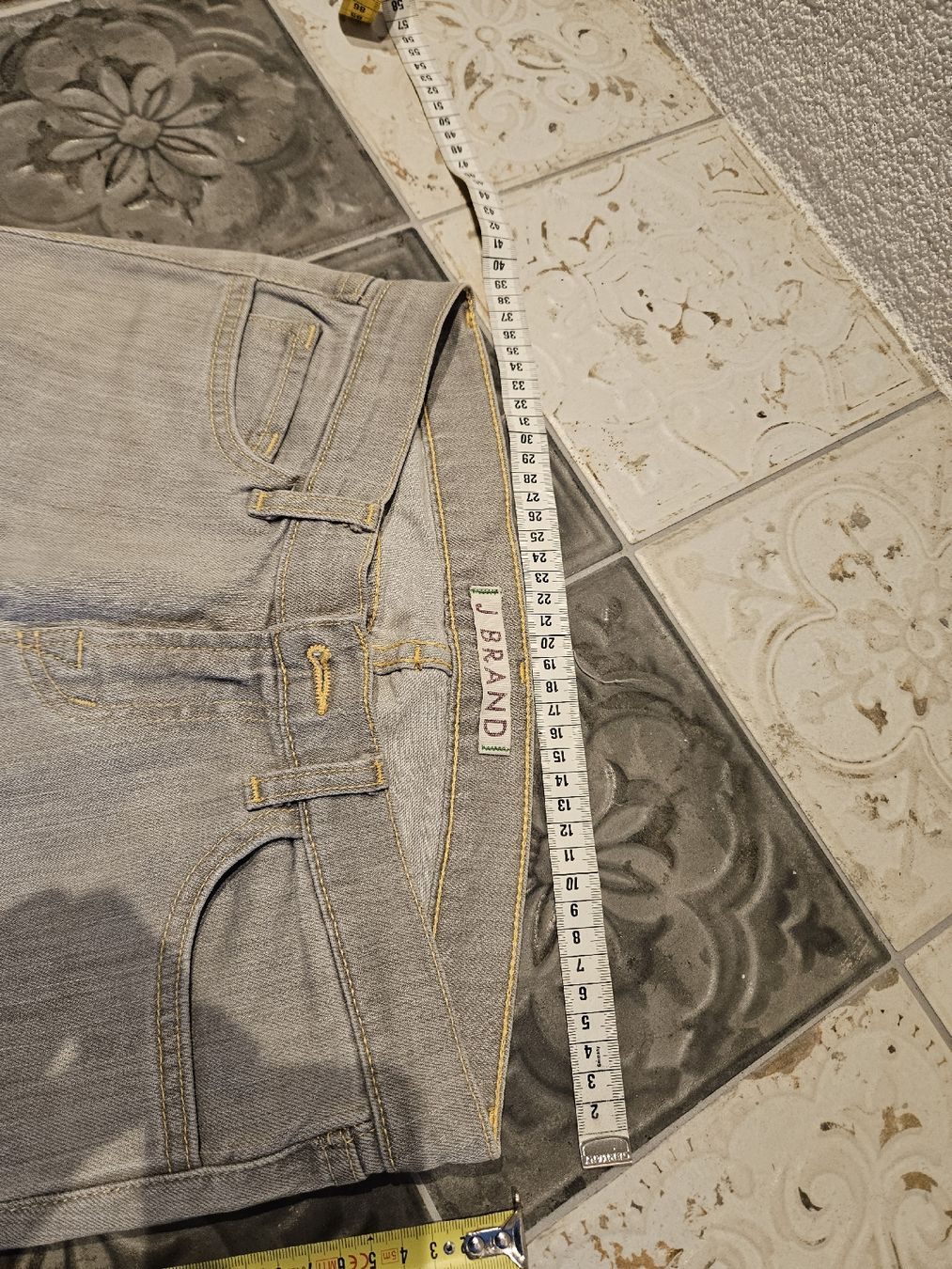 Jeans: Damenhose, J. Brand – Usato da Plasselb venduto da Mabischer 2