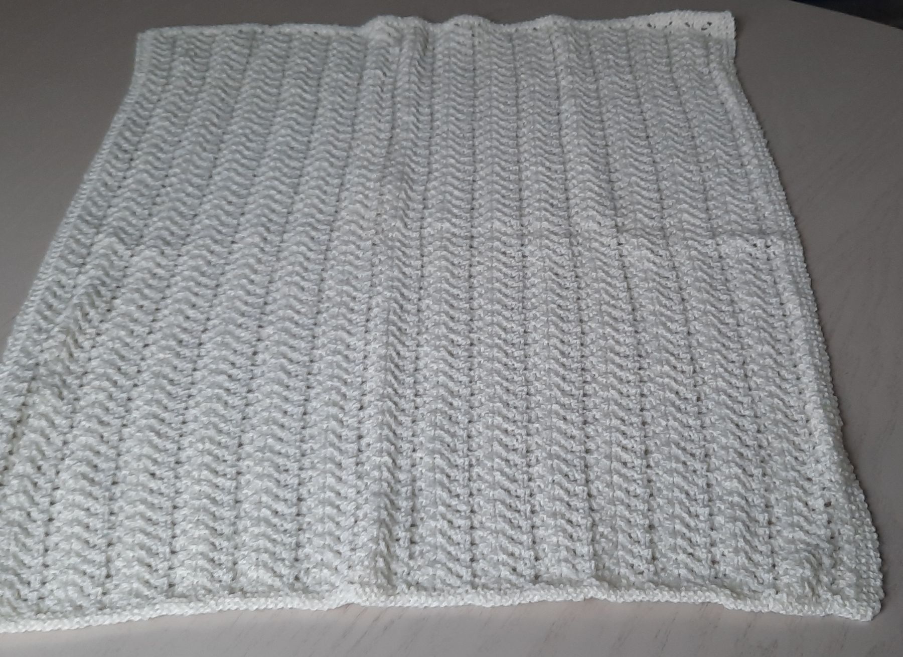 Coperte: Babydecke mit Lochmuster – Nuovo e nell'imballaggio originale da Engelburg venduto da Clictop 1