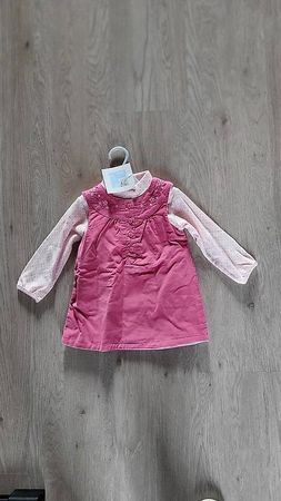 Robe velours rose et T shirt 12 mois neuve