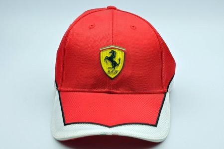 Scuderia Ferrari Formel 1 Club Fahrerkappe Rar, neuwertig
