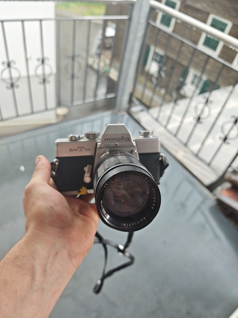 Minolta Appareil photo: Minolta SRT 101 analoge Kamera Mit objektive – D'occasion à Sarnen par Laut_musik