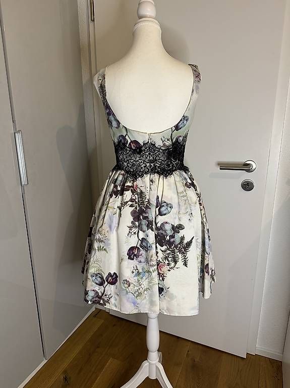 Vestiti: Kleid Marchesa Notte – Usato da Adligenswil venduto da TST04 1
