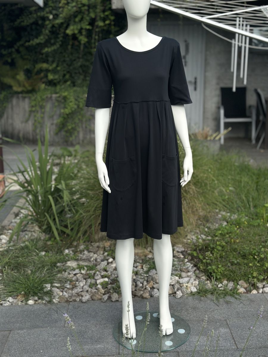 Vestiti: LILITH - Kleid - GR. M, minimalist stile - Cotton – Usato da Zufikon venduto da Modestil365 1