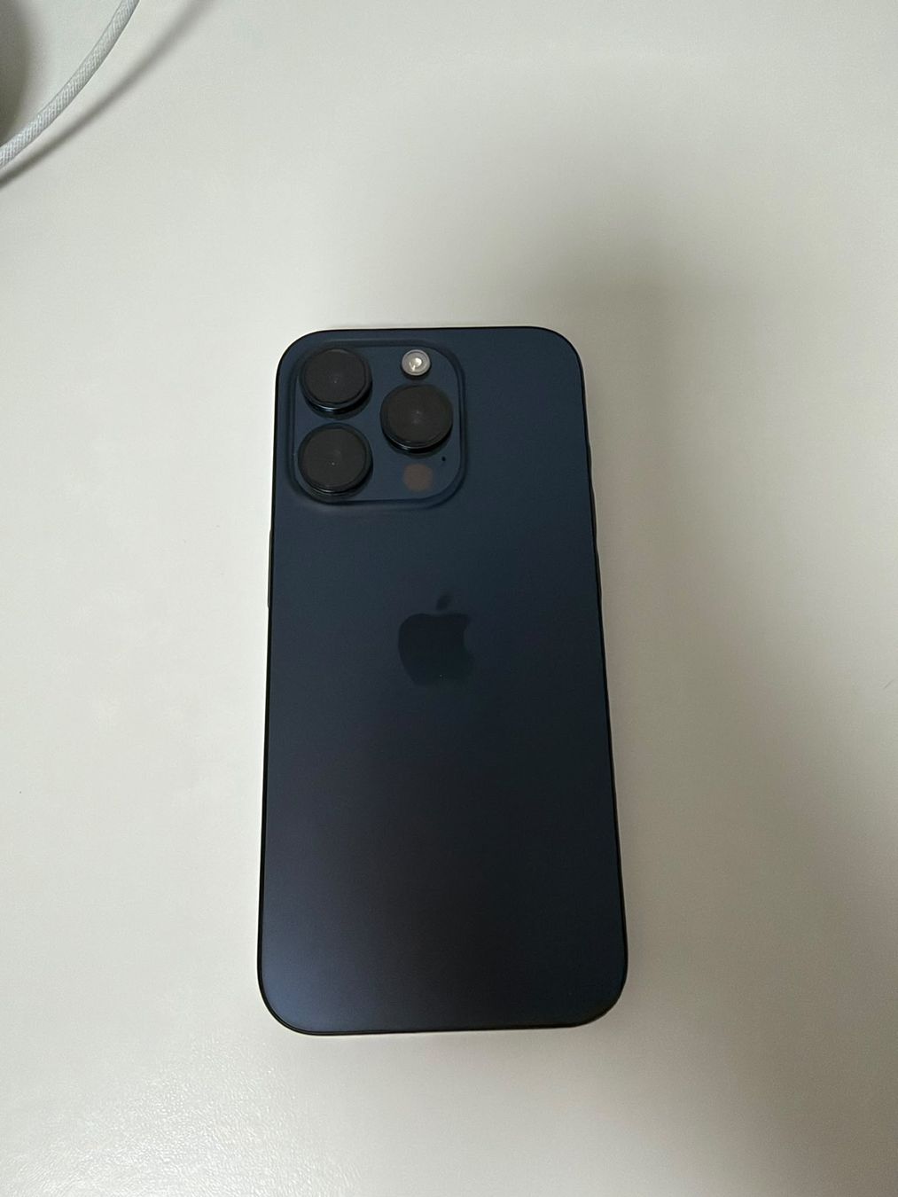 Apple Telefoni cellulari / Smartphones: iphone 15 pro blue titanium 128gb – Usato da Winterthur venduto da ahm_c2xp