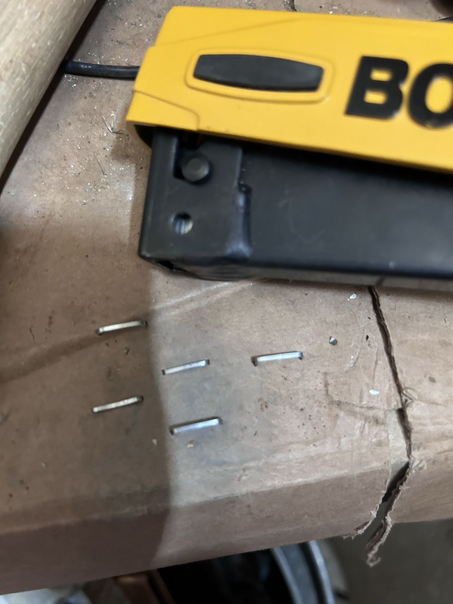 Bostitch Tous les outils: Agrafeuse Bostitch jaune  – D'occasion à zürich par pauloreal 2