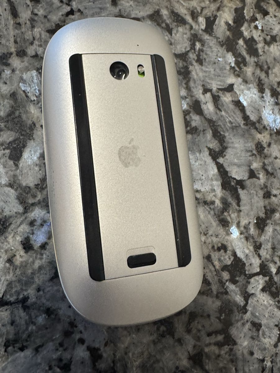 Apple Maus: Apple Magic Mouse 1 – Bluetooth – funktioniert einwandfrei – Gebraucht aus St. Margarethen TG von Apple_Lovers 2