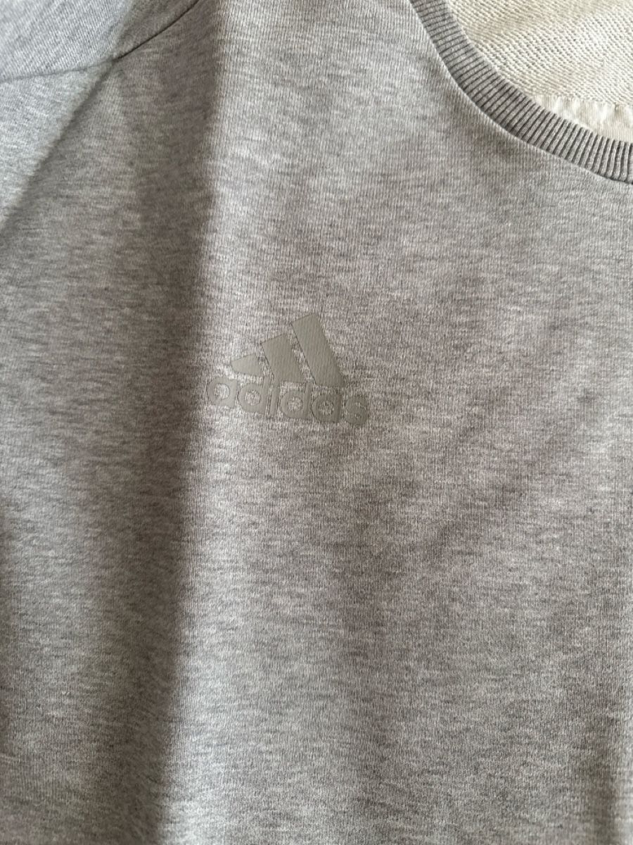 Adidas Pullover & Sweatshirts: Adidas Mens Grey Crew Neck Sweatshirt - Size Medium – Gebraucht aus Pully von gigiboom 1