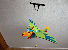 Holzpiratenvogel