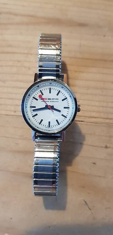 Orologi: Schweizer SBB Bahnhofs Armbanduhr Damen – Usato da Bern venduto da Domskeskulturservice