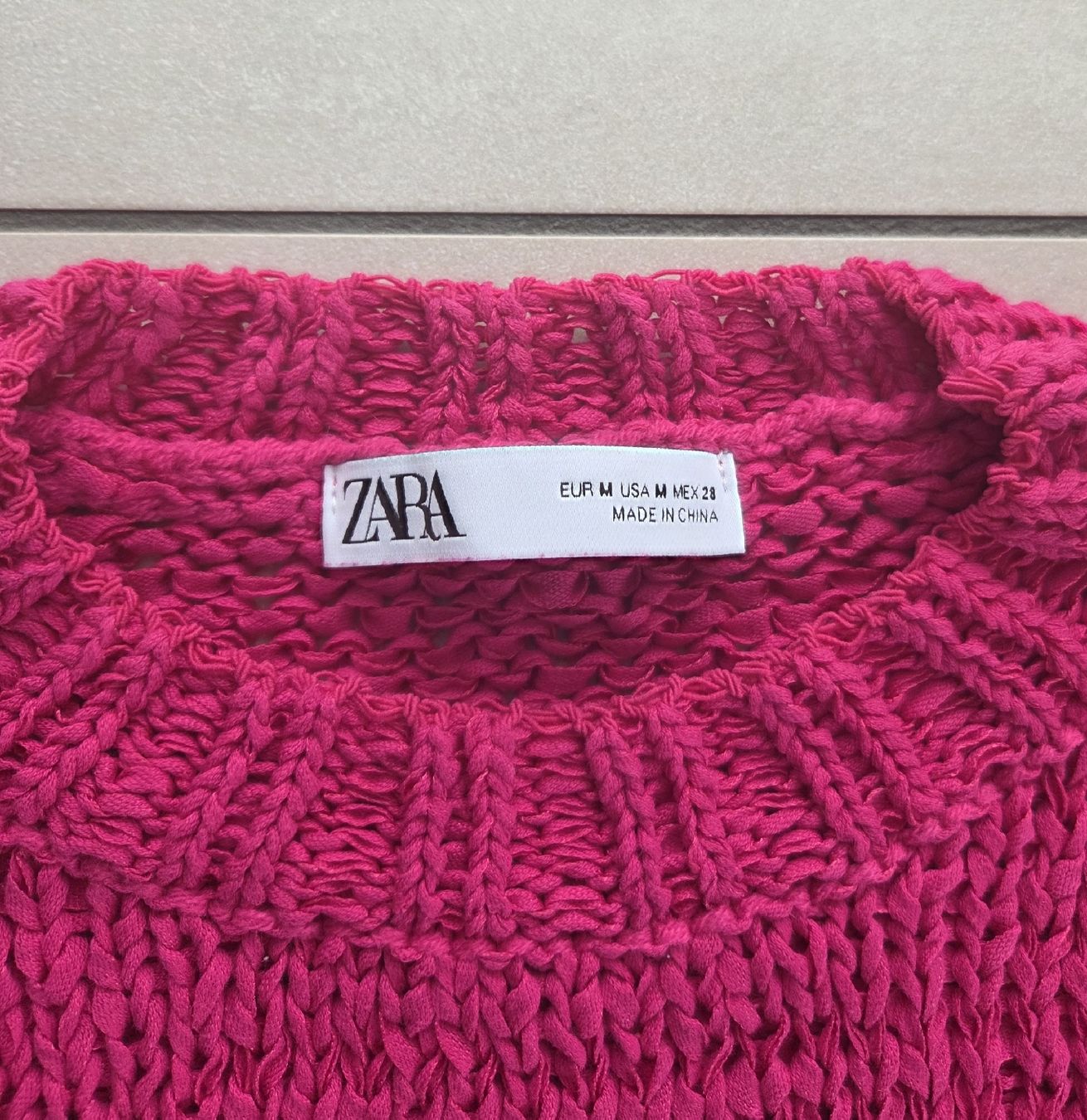Zara Maglioni & Felpe: NEU Zara Strick Pullover, Dunkel Rosa, M - knitted, pink – Nuovo (secondo la descrizione) da Au ZH venduto da tis_8fmn 2
