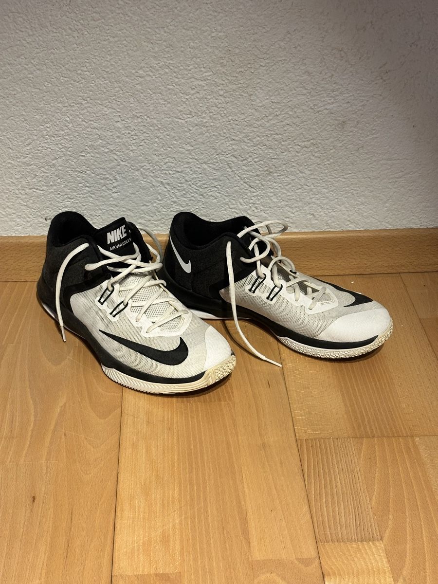 Nike Scarpe da uomo: Nike Basketballschuhe – Usato da Zürich venduto da Lorenz0425