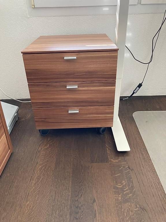 Cassettiere: Büromöbel - Sideboard - 2 x Korpus – Usato da Gontenschwil venduto da jae_gf6t 2