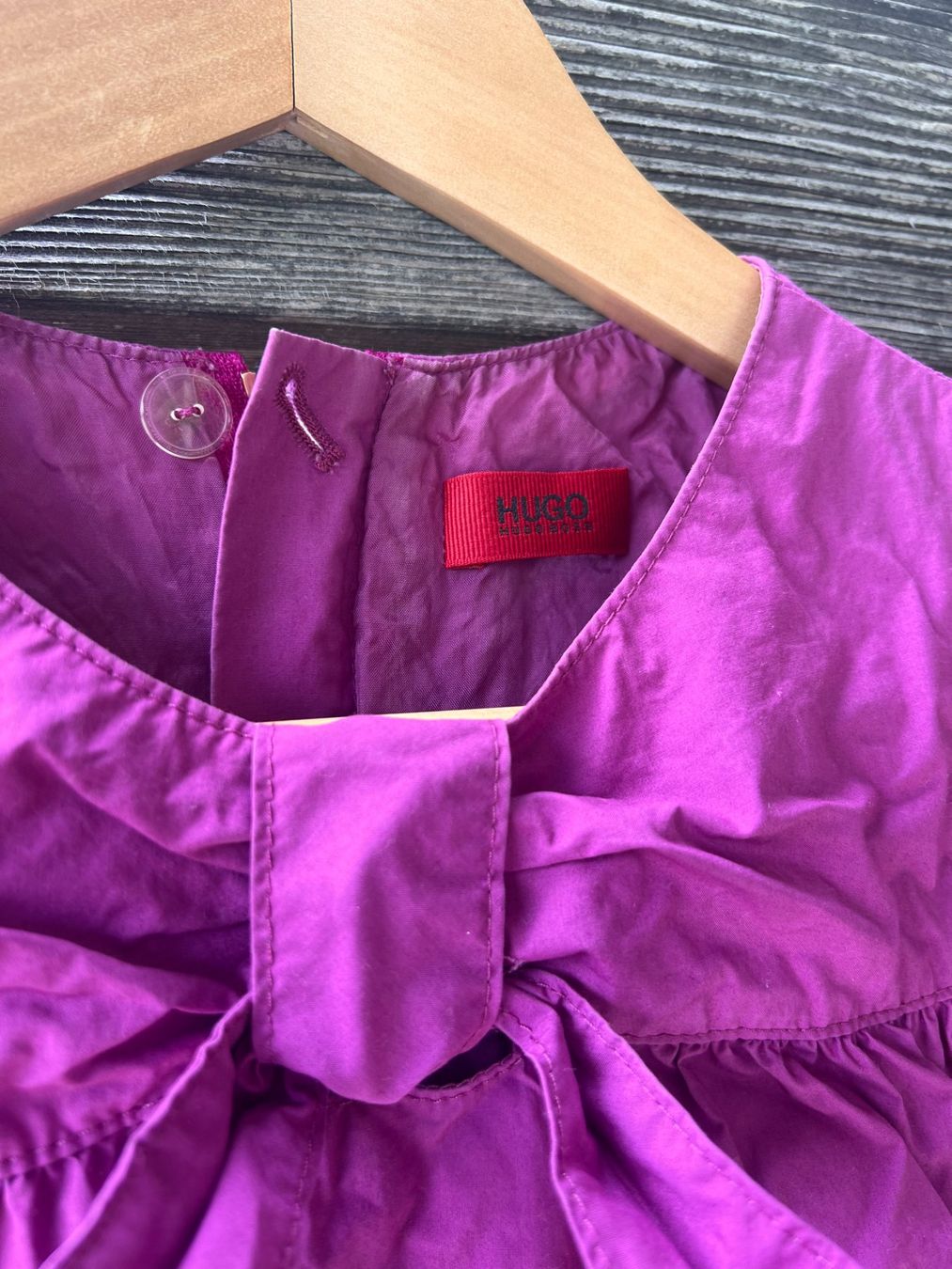 Hugo Boss Vestiti: Robe Hugo Boss – Usato da Eysins venduto da oli_fc6r 1