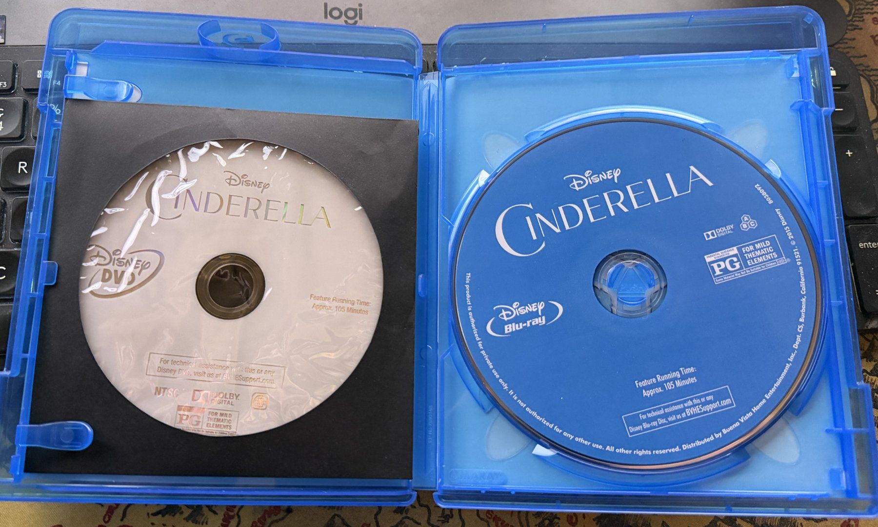 Tutti i DVDs: Cendrillon (2015) - Blu-ray + DVD – Usato da Semsales venduto da __Florian__ 3
